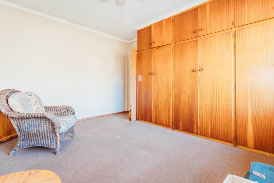 5 Bedroom Property for Sale in Bodorp Western Cape